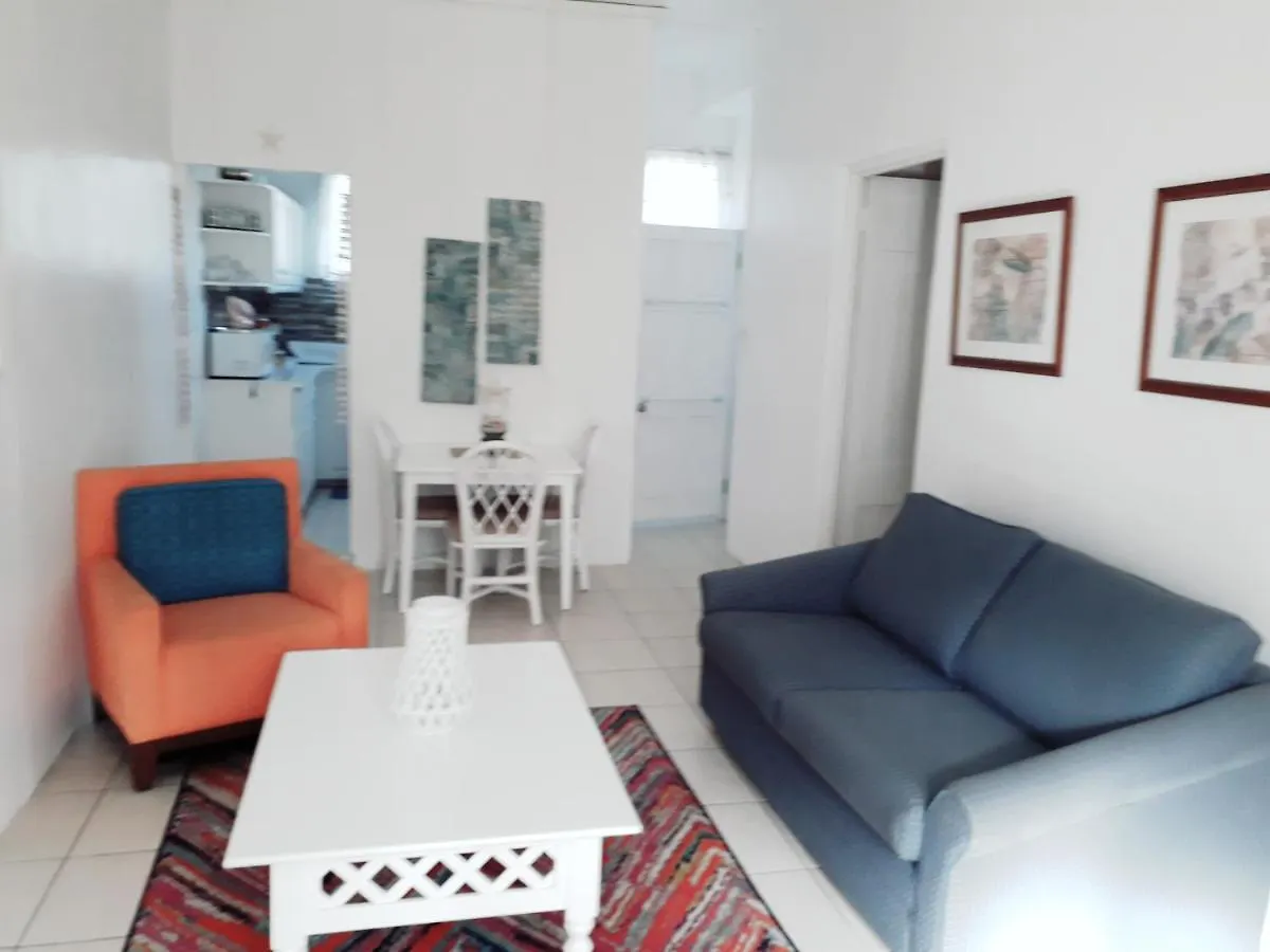 Chadville Beach Apartment Maxwell 0*,  Barbados